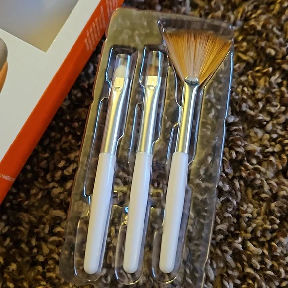 Sally Hansen Pro Brush Kit - Picture 4 of 4